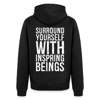 Umgib dich mit inspirierenden Wesen - Unisex Premium Bio Zip Hoodie - Schwarz - Hinten - Nico (187cm)