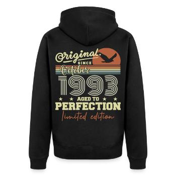 1993 Oktober 1993 Geburtstag Oktober 1993 - Unisex Premium Bio Zip Hoodie - Schwarz - Hinten - Nico (187cm)