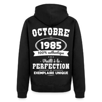 Anniversaire 40 ans - Octobre 1985 Perfection - Veste à capuche bio Premium Unisexe - noir - Dos - Nico (187cm)