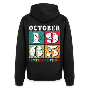 Millésime octobre 1965 - Octobre 1965 - Veste à capuche bio Premium Unisexe - noir - Dos - Nico (187cm)