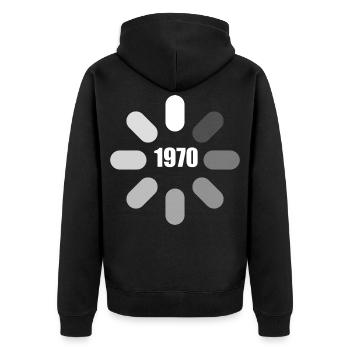 Geburtstagsideen 1970 1970 - Unisex Premium Bio Zip Hoodie - Schwarz - Hinten - Nico (187cm)