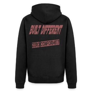 Construit différemment – Conformité nulle | Bold Streetwea - Veste à capuche bio Premium Unisexe - noir - Dos - Nico (187cm)