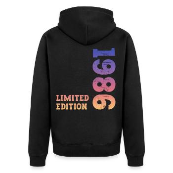 1986 Limited Edition Geburtstag - Unisex Premium Bio Zip Hoodie - Schwarz - Hinten - Nico (187cm)