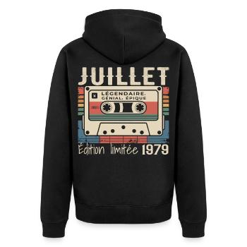 Cassette 1979 Cadeau Anniversaire Juillet 1979  - Veste à capuche bio Premium Unisexe - noir - Dos - Nico (187cm)