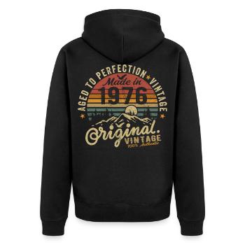 1976 Jahrgang Geburtstag Geburtsjahr 1976 Geschenk - Unisex Premium Bio Zip Hoodie - Schwarz - Hinten - Nico (187cm)
