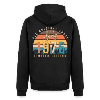 1976 April Limitiert - Unisex Premium Bio Zip Hoodie - Schwarz - Hinten - Nico (187cm)