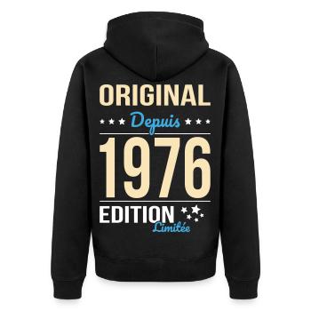 Original seit 1976 – 50-jähriges Jubiläum - Unisex Premium Bio Zip Hoodie - Schwarz - Hinten - Nico (187cm)