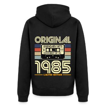 Originale limitierte Retro-Kassette von 1985 - Unisex Premium Bio Zip Hoodie - Schwarz - Hinten - Nico (187cm)