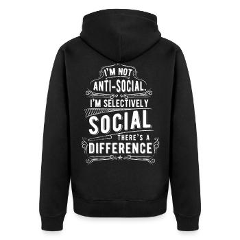 antisozial Statement Motto Sozial genervt - Unisex Premium Bio Zip Hoodie - Schwarz - Hinten - Nico (187cm)