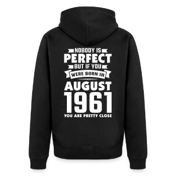 60. Geburtstag Geschenk August 1961 60 Jahre - Unisex Premium Bio Zip Hoodie - Schwarz - Hinten - Nico (187cm)