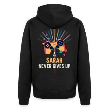 Ein Sarah gibt niemals auf - Gaming Name Gamer - Unisex Premium Bio Zip Hoodie - Schwarz - Hinten - Nico (187cm)