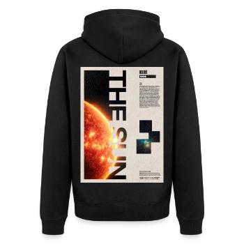 Vertikale Typografie des Sonnenausbruchs - Unisex Premium Bio Zip Hoodie - Schwarz - Hinten - Nico (187cm)