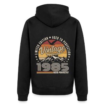 1985 Geschenk 40. Jubiläum 1985 Jahrgang 1985 - Unisex Premium Bio Zip Hoodie - Schwarz - Hinten - Nico (187cm)