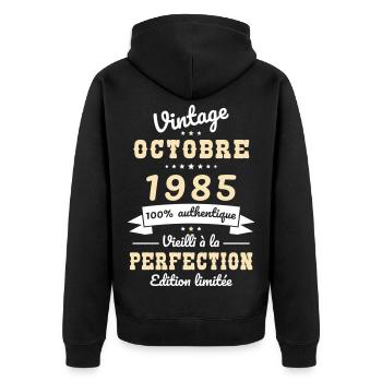 Anniversaire 40 ans - Vintage - Octobre 1985 - Veste à capuche bio Premium Unisexe - noir - Dos - Nico (187cm)