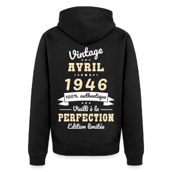 80. Geburtstag – Vintage – April 1946 - Unisex Premium Bio Zip Hoodie - Schwarz - Hinten - Nico (187cm)
