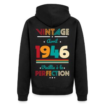 80. Geburtstag – Vintage – April 1946 - Unisex Premium Bio Zip Hoodie - Schwarz - Hinten - Nico (187cm)