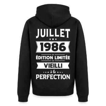 Anniversaire 40 ans - Juillet 1986 Perfection - Veste à capuche bio Premium Unisexe - noir - Dos - Nico (187cm)