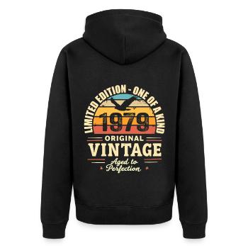 1979 Geburtstagsgeschenk Jahrgang 1979 Retro 1979 - Unisex Premium Bio Zip Hoodie - Schwarz - Hinten - Nico (187cm)