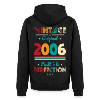 2006 – Vintage – Aged to perfection - Unisex Premium Organic Zip Hoodie - black - Back - Nico (187cm)