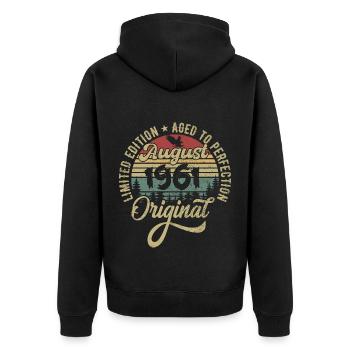 August 1961 Geburtstagsgeschenk August 1961 August - Unisex Premium Bio Zip Hoodie - Schwarz - Hinten - Nico (187cm)