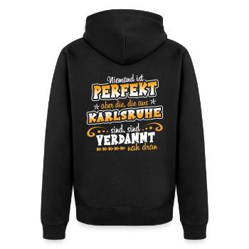 Niemand ist perfekt nur die aus Karlsruhe - Unisex Premium Bio Zip Hoodie - Schwarz - Hinten - Nico (187cm)