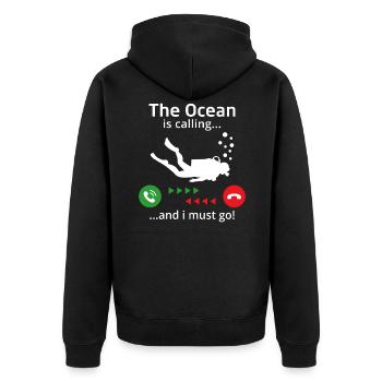 der Ozean ruft und ich muss gehen - Unisex Premium Bio Zip Hoodie - Schwarz - Hinten - Nico (187cm)