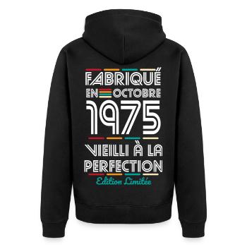 50. Jahrestag – Hergestellt im Oktober 1975 - Unisex Premium Bio Zip Hoodie - Schwarz - Hinten - Nico (187cm)