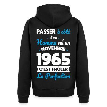 Anniversaire 60 ans - Né en Novembre 1965 - Veste à capuche bio Premium Unisexe - noir - Dos - Nico (187cm)