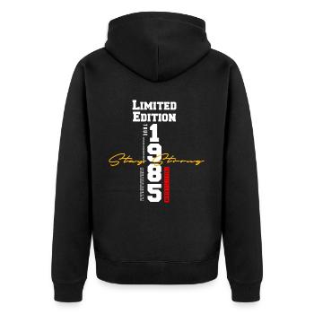 Limited Edition Stay Strong Retro Design - Unisex Premium Bio Zip Hoodie - Schwarz - Hinten - Nico (187cm)