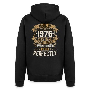 Vuosikertasyntymälahja 1976 - Premium unisex luomu-huppari vetoketjulla - musta - Takaa - Nico (187cm)