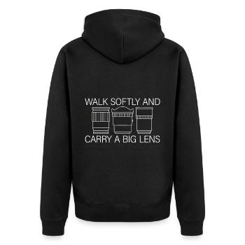 Walk Softly And Carry A Big Lens - Unisex Premium Bio Zip Hoodie - Schwarz - Hinten - Nico (187cm)
