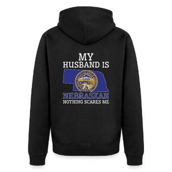 Nichts macht mir Angst Nebraskan Ehemann Nebraska - Unisex Premium Bio Zip Hoodie - Schwarz - Hinten - Nico (187cm)