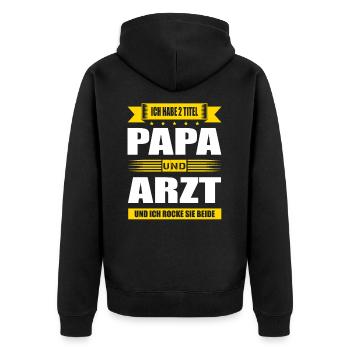 Ich Habe Zwei Titel Papa Und Arzt Facharzt - Unisex Premium Bio Zip Hoodie - Schwarz - Hinten - Nico (187cm)