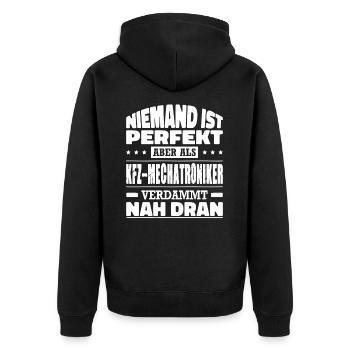 Niemand Ist Perfekt KFZ-Mechatroniker Kfzler - Unisex Premium Bio Zip Hoodie - Schwarz - Hinten - Nico (187cm)