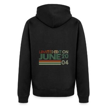 19. Geburtstag Juni Jahrgang 2004 Vintage - Unisex Premium Bio Zip Hoodie - Schwarz - Hinten - Nico (187cm)