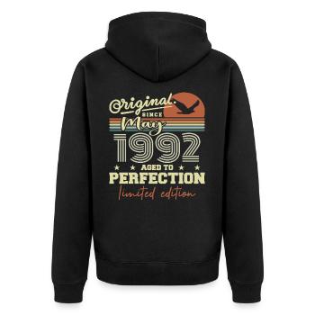 Mai 1992 | Mai 1992 Mai 1992 Geburtstagsgeschenk - Unisex Premium Bio Zip Hoodie - Schwarz - Hinten - Nico (187cm)