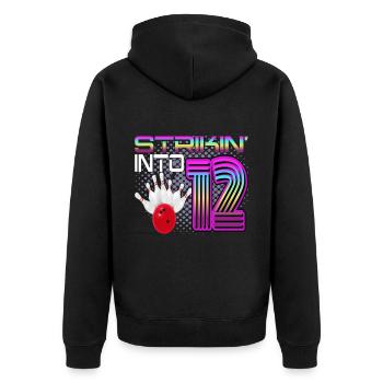 Striking Into 12 Bowling Bowler 12. Geburtstag - Unisex Premium Bio Zip Hoodie - Schwarz - Hinten - Nico (187cm)