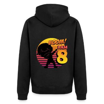 Boom J’ai 8 | Anniversaire Garçon | Fête du 8ème anniversaire - Veste à capuche bio Premium Unisexe - noir - Dos - Nico (187cm)