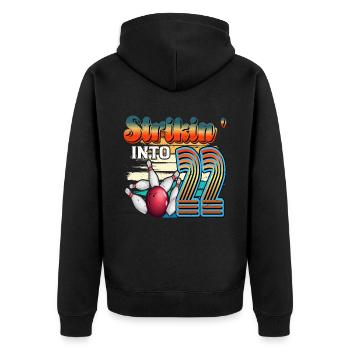 Strikin' Into 22 Bowling Bowler 22. Geburtstag - Unisex Premium Bio Zip Hoodie - Schwarz - Hinten - Nico (187cm)
