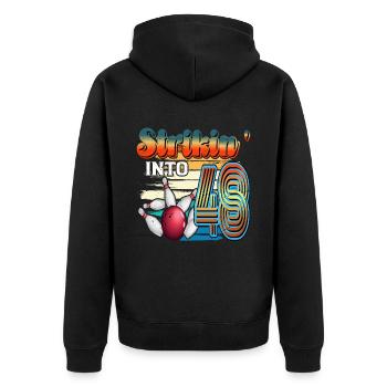 Strikin' Into 48 Bowling Bowler 48. Geburtstag - Unisex Premium Bio Zip Hoodie - Schwarz - Hinten - Nico (187cm)