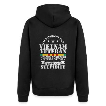Vietnam Veteran - Unisex Premium Bio Zip Hoodie - Schwarz - Hinten - Nico (187cm)
