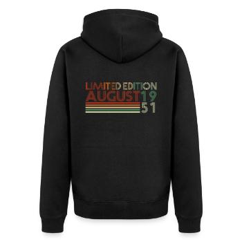 71. Geburtstag August Jahrgang 1951 Geschenkidee - Unisex Premium Bio Zip Hoodie - Schwarz - Hinten - Nico (187cm)