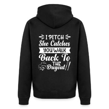 I Pitch She Catches You Walk Back To The Dugout - Unisex Premium Bio Zip Hoodie - Schwarz - Hinten - Nico (187cm)