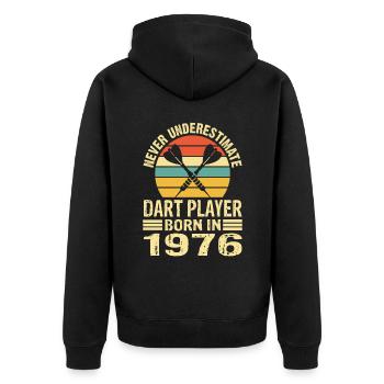 Never Underestimate Dart Player Born In 1976 - Unisex Premium Bio Zip Hoodie - Schwarz - Hinten - Nico (187cm)