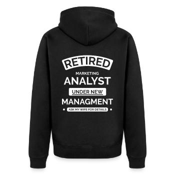Marketing Analyst im Ruhestand - Unisex Premium Bio Zip Hoodie - Schwarz - Hinten - Nico (187cm)