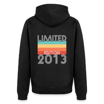 Limited Edition Retro 2013 - Unisex Premium Bio Zip Hoodie - Schwarz - Hinten - Nico (187cm)
