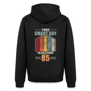 Smart Guy Is Getting 85 Retro Schach 85 Geburtstag - Unisex Premium Bio Zip Hoodie - Schwarz - Hinten - Nico (187cm)