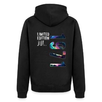 Limited Edition 1971 Juli Geburtstag Nordlichter - Unisex Premium Bio Zip Hoodie - Schwarz - Hinten - Nico (187cm)