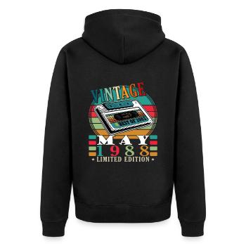 Mai 1988 Original Geburtstagsgeschenk Mai 1988 - Unisex Premium Bio Zip Hoodie - Schwarz - Hinten - Nico (187cm)