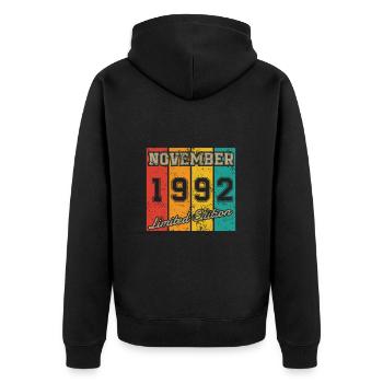 Date de naissance : Novembre 1992 - Édition limitée Retro - Veste à capuche bio Premium Unisexe - noir - Dos - Nico (187cm)